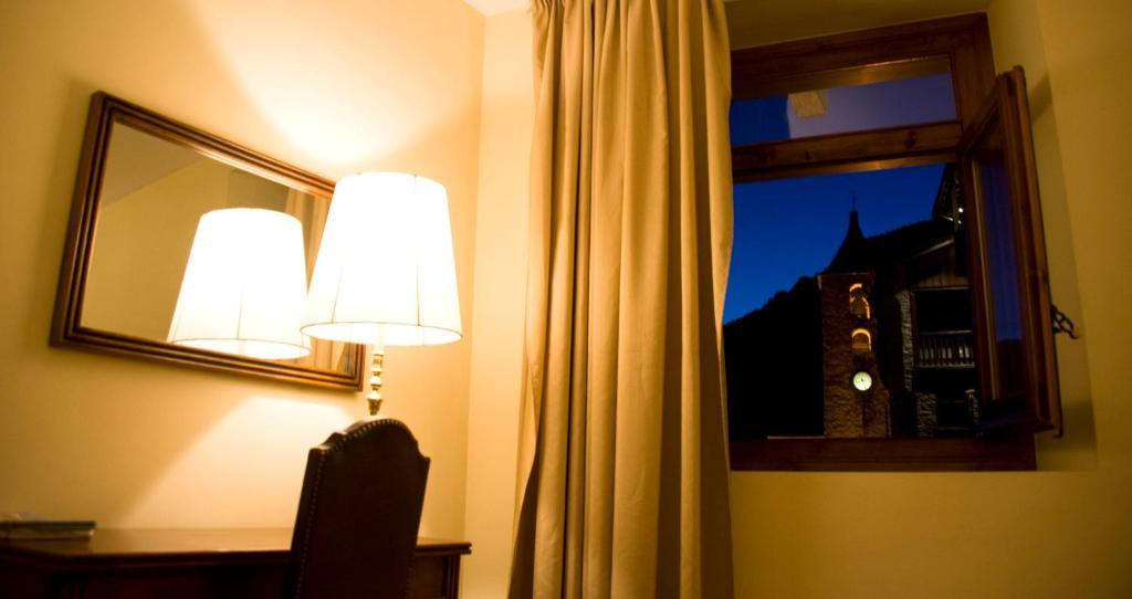 Hotel Santa Barbara De La Vall D'Ordino Rom bilde