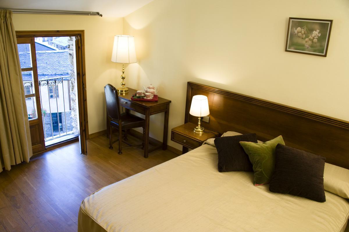 Hotel Santa Barbara De La Vall D'Ordino Eksteriør bilde