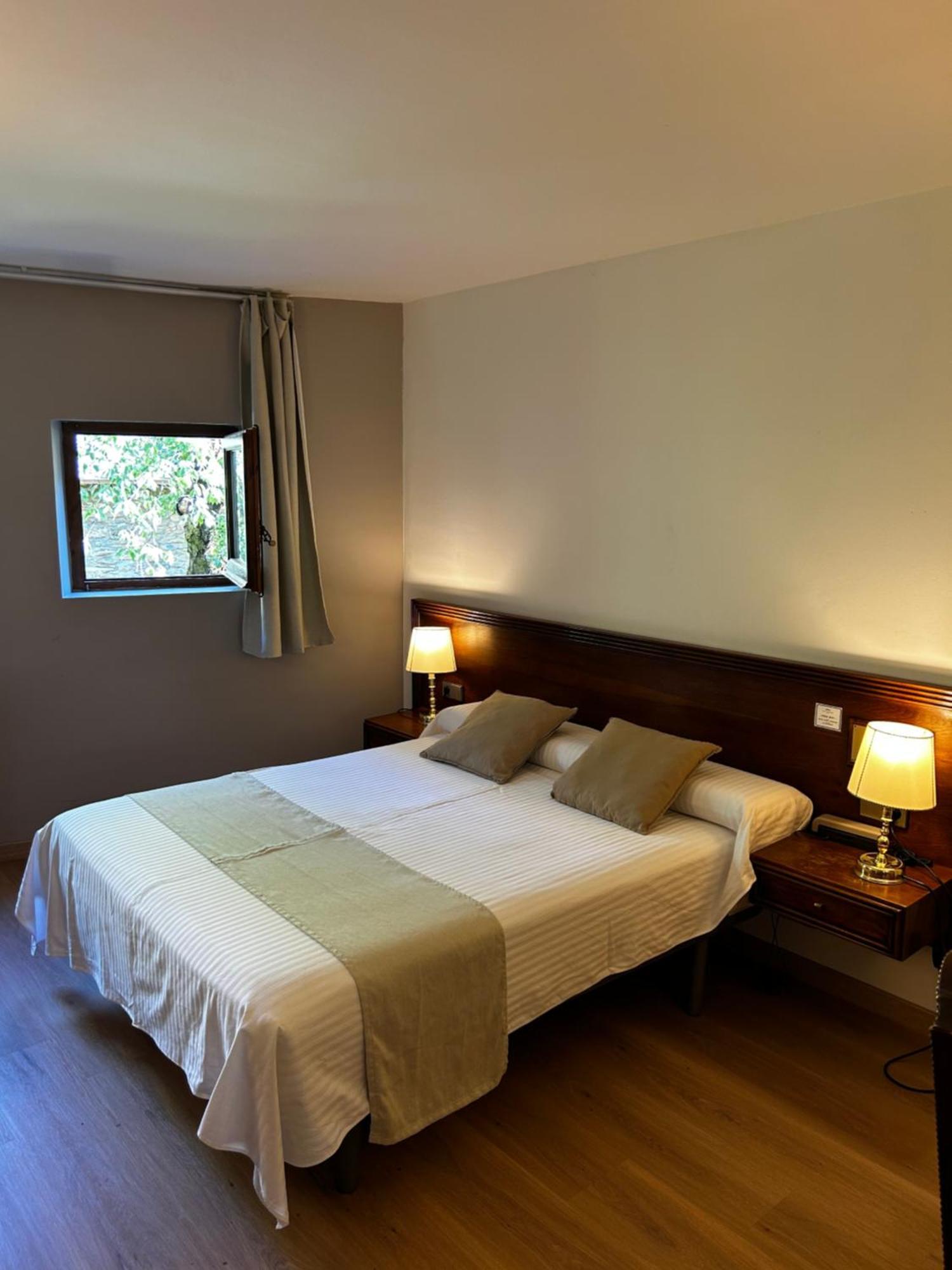 Hotel Santa Barbara De La Vall D'Ordino Eksteriør bilde