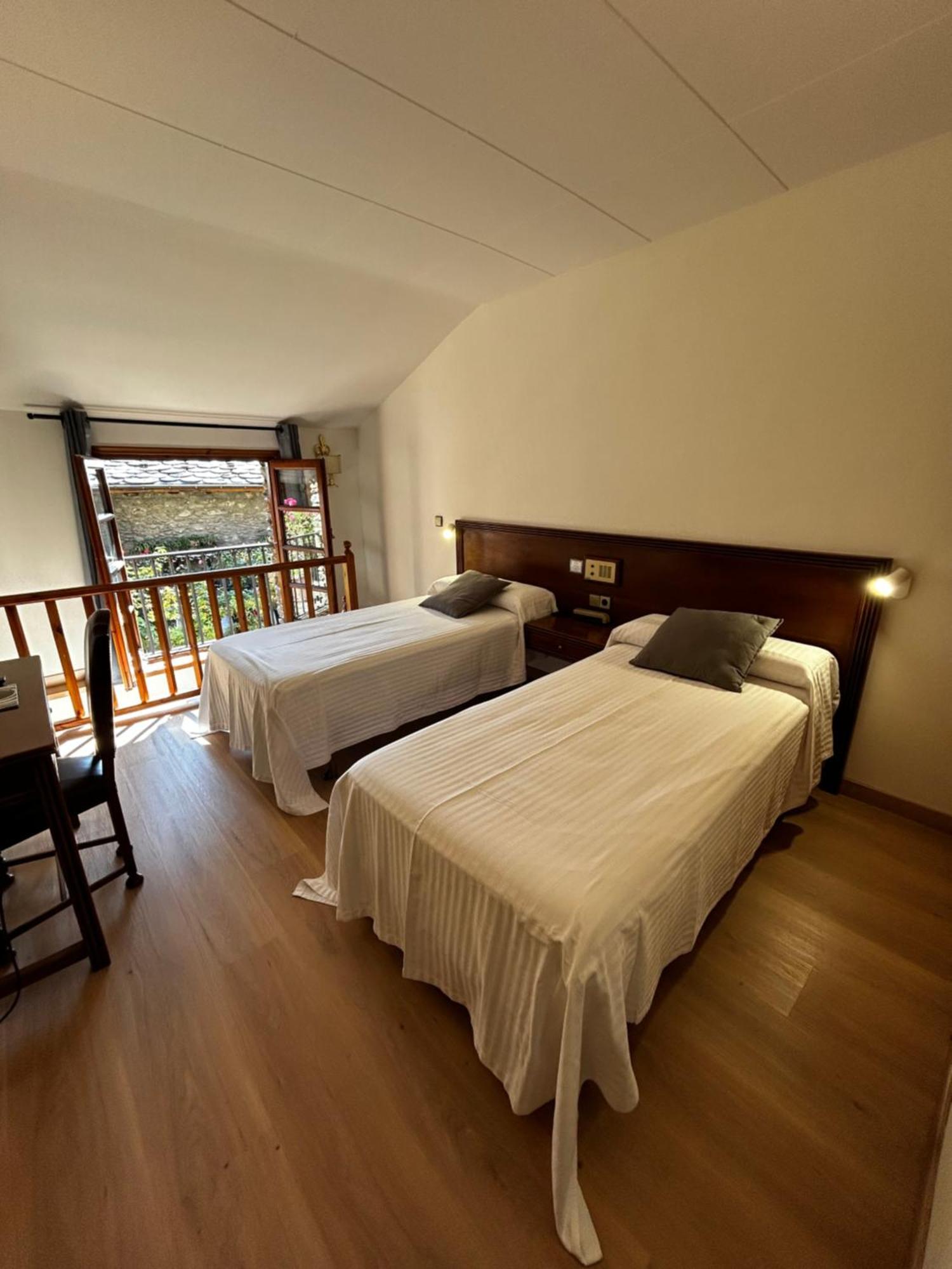 Hotel Santa Barbara De La Vall D'Ordino Eksteriør bilde