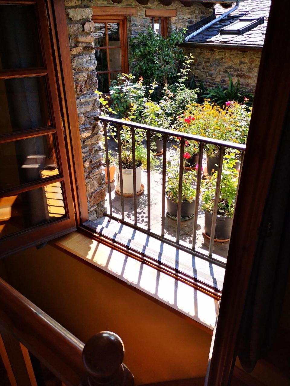 Hotel Santa Barbara De La Vall D'Ordino Eksteriør bilde